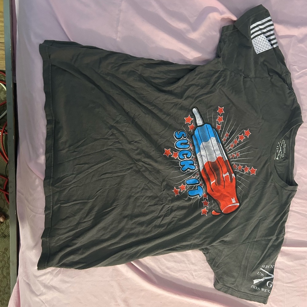 Grunt style Graphic T-Shirt with Popsicle Design